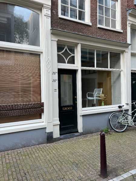 Eerste Lindendwarsstraat 24C, 1015 LG Amsterdam, Nederland