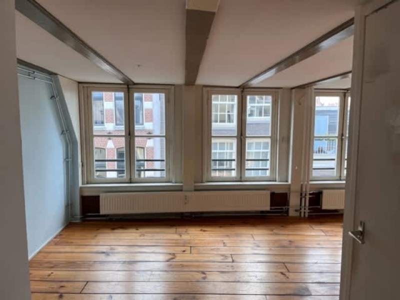 Zeedijk 141, 1012 AW Amsterdam, Nederland