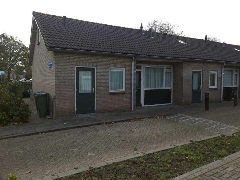 Prins van Oranjestraat 24