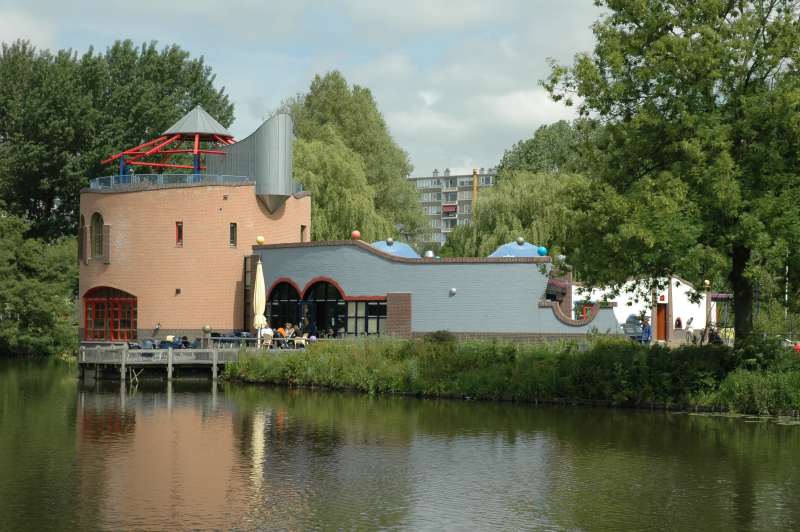 Van Hogendorpweg 129