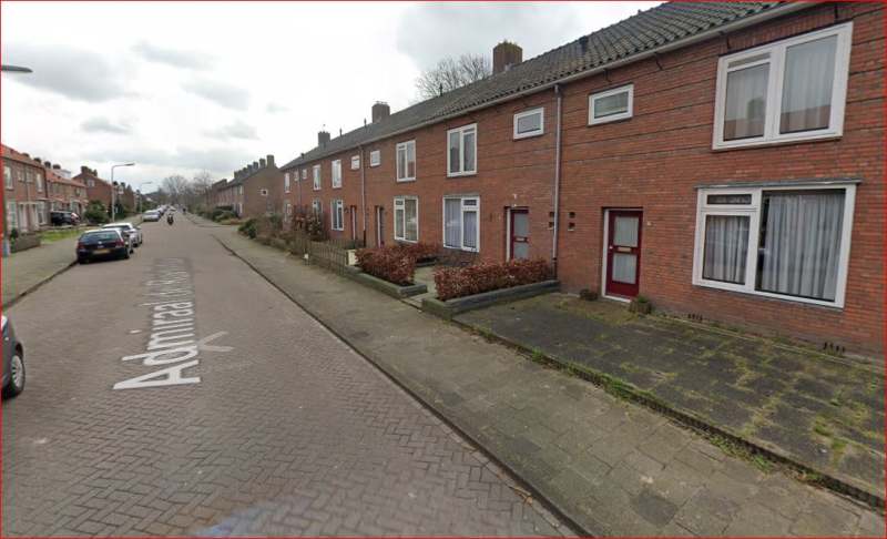 Admiraal de Ruyterlaan 125