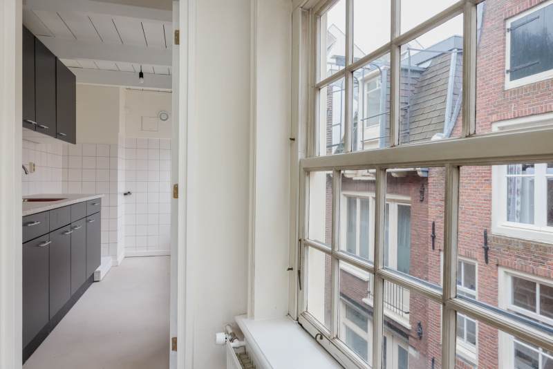 Sint Nicolaasstraat 90