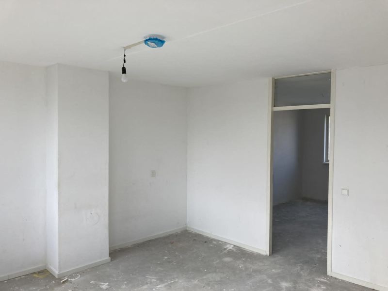 Van der Hoopstraat 8G