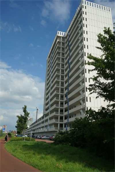 Zuilen 371, 9716 Groningen, Nederland