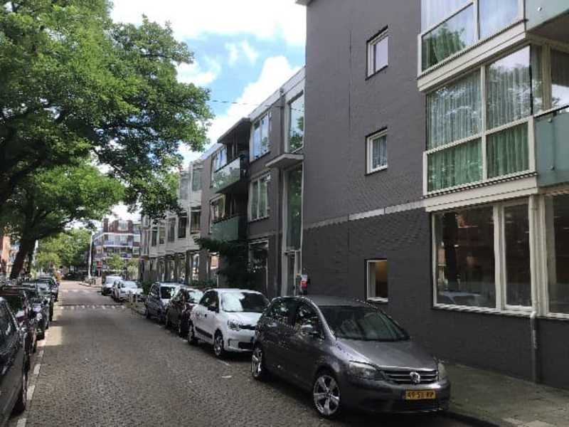 Schoolmeesterstraat 25