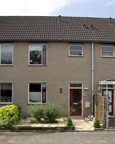 Oranjestraat 20