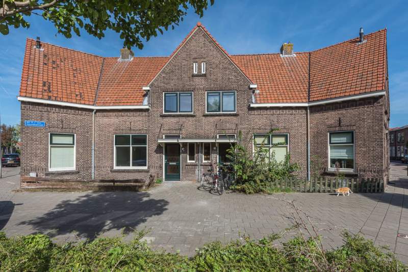 Meester D.J. van Heusdestraat 1