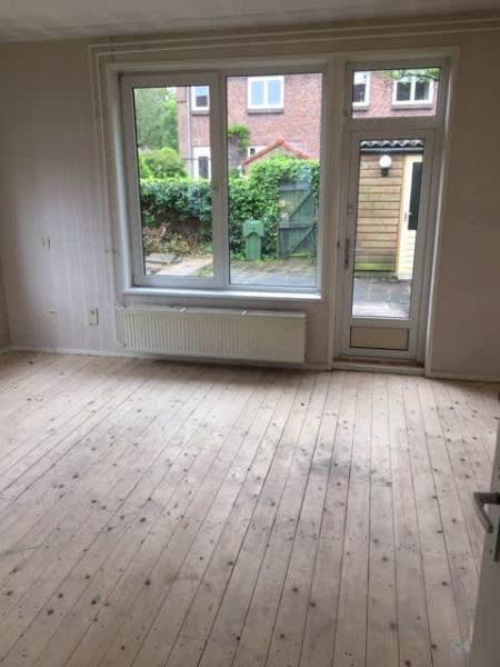 C.J. der Kinderenplein 13