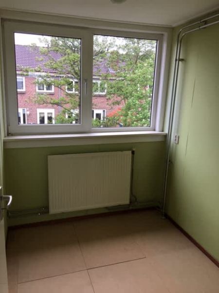 C.J. der Kinderenplein 13