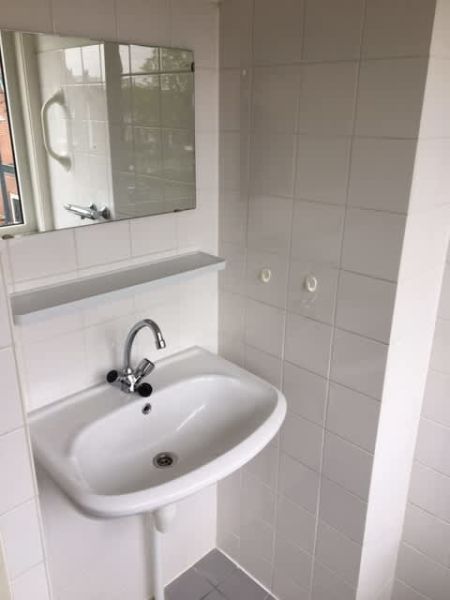 C.J. der Kinderenplein 13