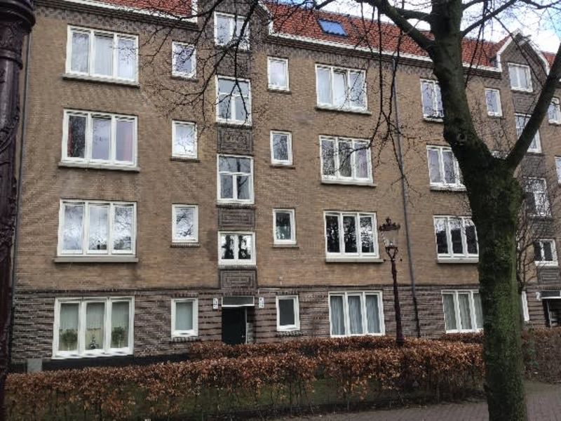 Van Beuningenplein 36, 1051 VW Amsterdam, Nederland