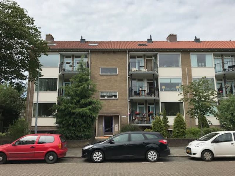 Admiraal de Ruyterlaan 120, 1215 NC Hilversum, Nederland