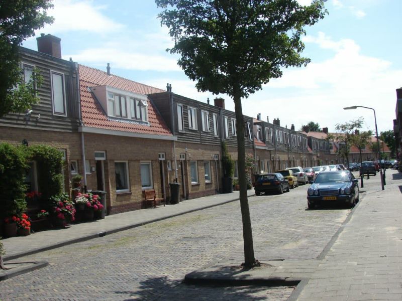 Karolingenstraat 13