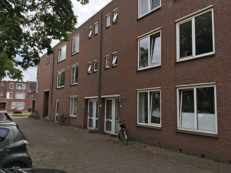 Van Garderenstraat 28