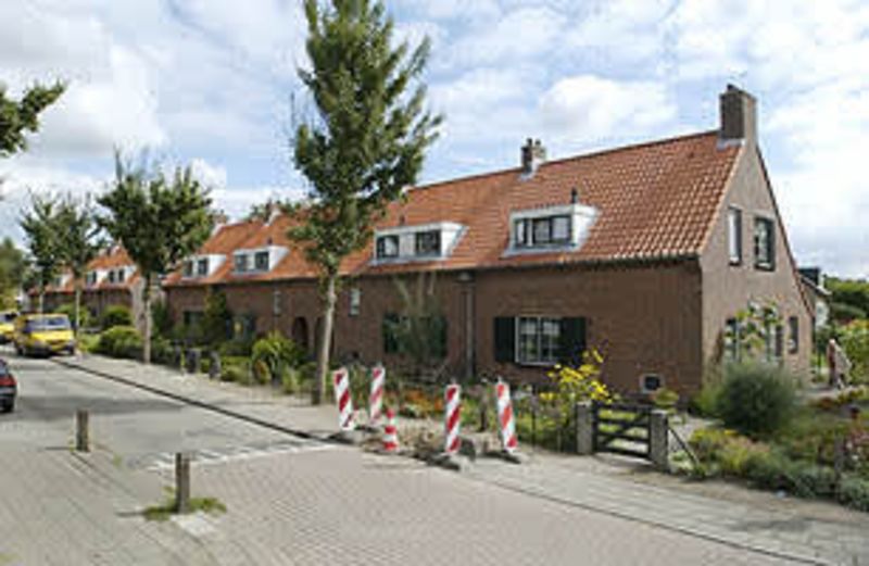 Vredeoordlaan 13