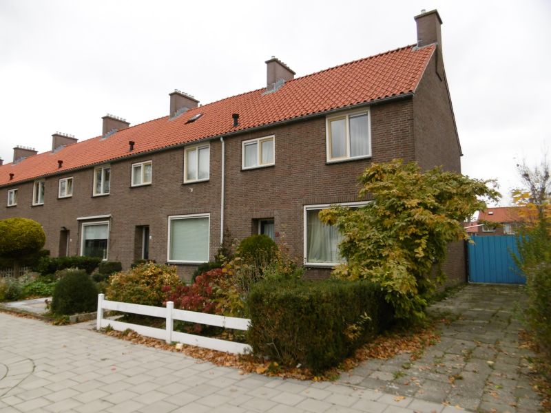 Van Diggelenstraat 56, 8302 EX Emmeloord, Nederland