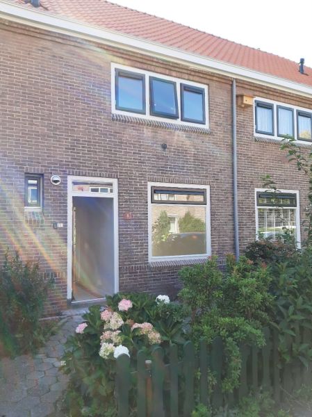 Lutgardisstraat 8, 1402 VX Bussum, Nederland