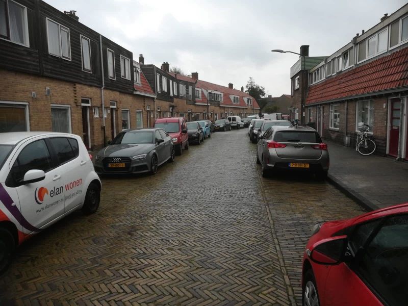Karolingenstraat 18