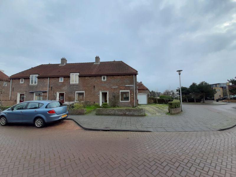 A.J. van der Moolenstraat 8