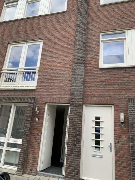 Schooldwarsstraat 84