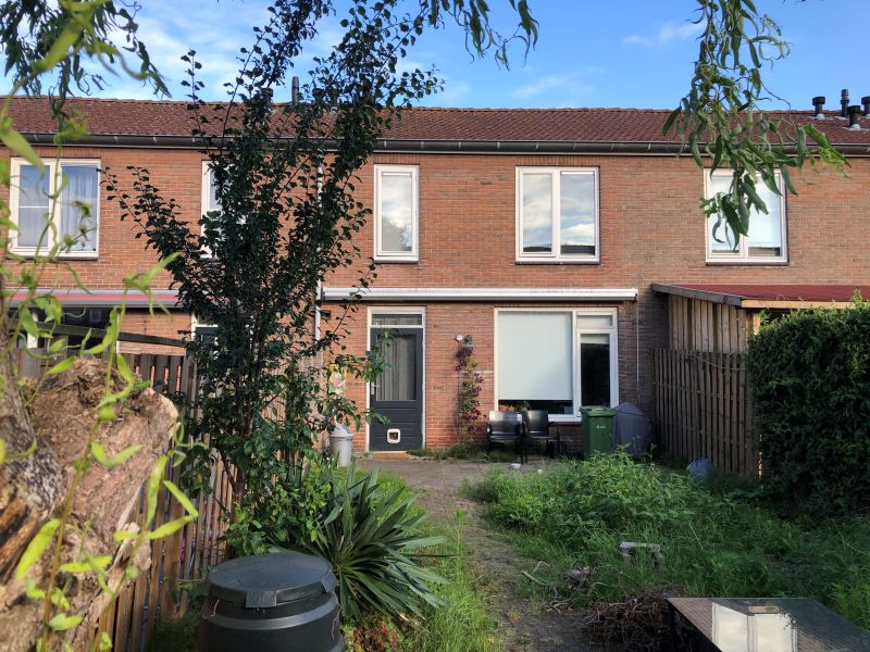 Koningin Julianastraat 8