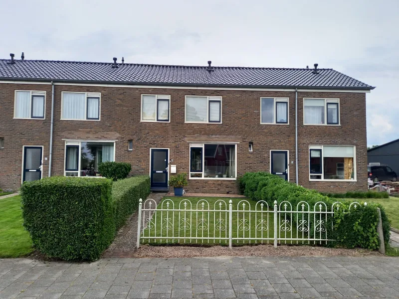 Burgemeester Wiersumstraat 8, 9967 RD Eenrum, Nederland