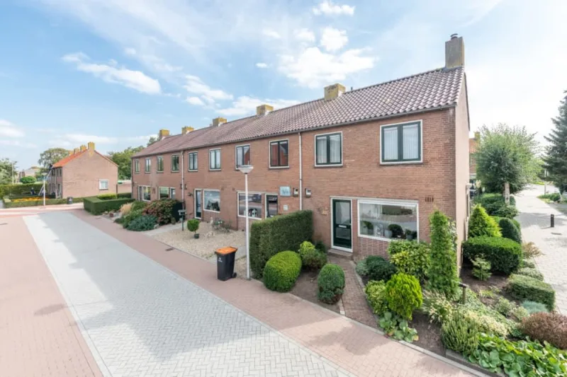 Raadhuisstraat 10, 2977 AH Goudriaan, Nederland