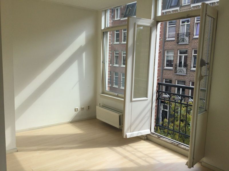 Van Hogendorpstraat 130