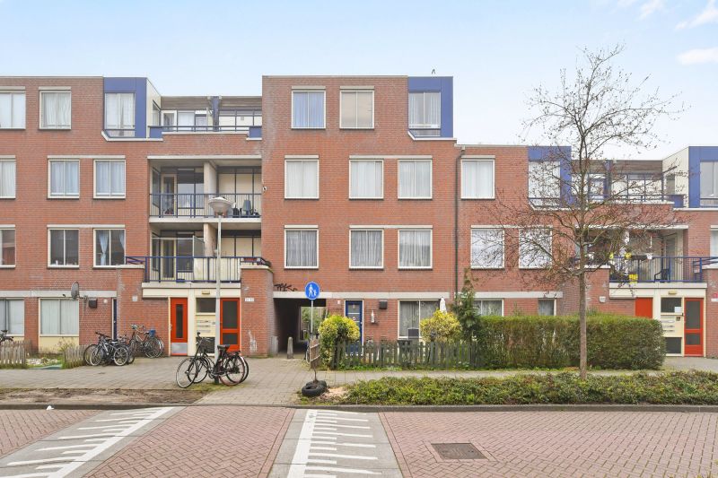 Veenendaalplein 82, 1106 CP Amsterdam, Nederland