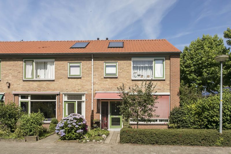 Rozenlaan 1, 3862 GJ Nijkerk, Nederland