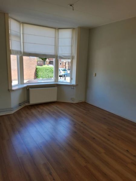 Van Leeuwenstraat 74