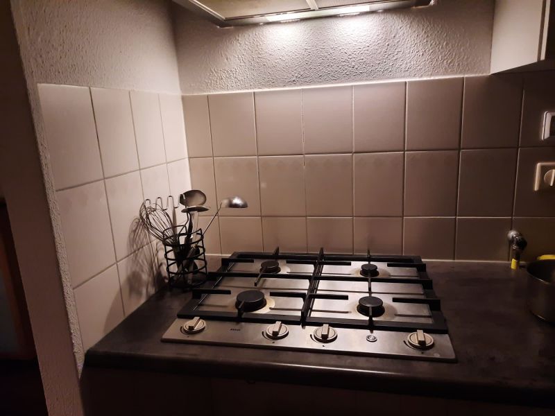 Canadian Grenadier 220