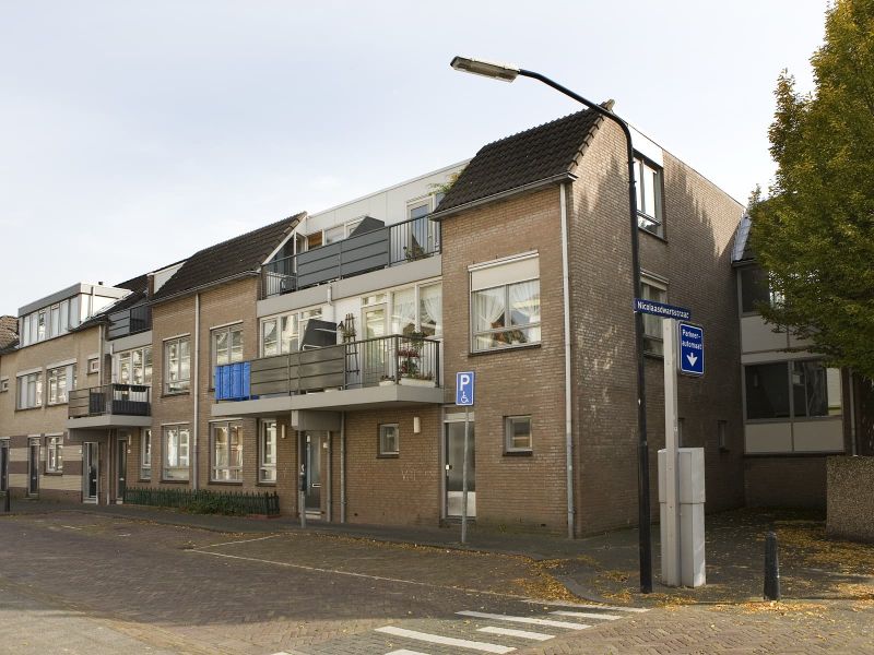 Nicolaasdwarsstraat 6