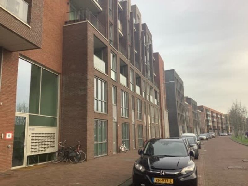 B. Merkelbachsingel 231, 1022 KE Amsterdam, Nederland