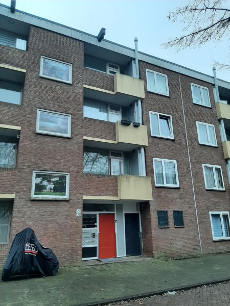 Volendammerweg 130, 1024 JP Amsterdam, Nederland