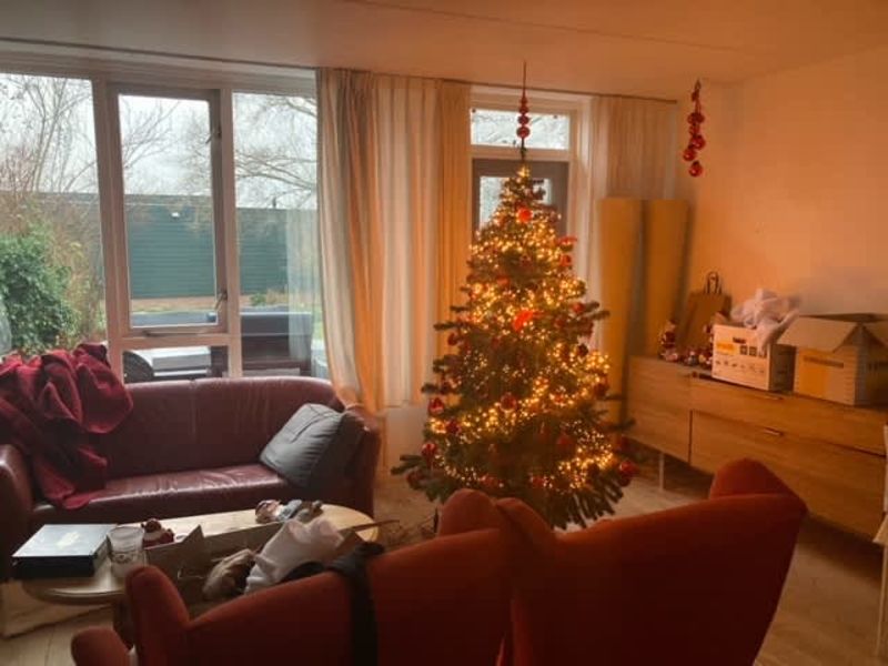 Wethouder van Oostveenstraat 73