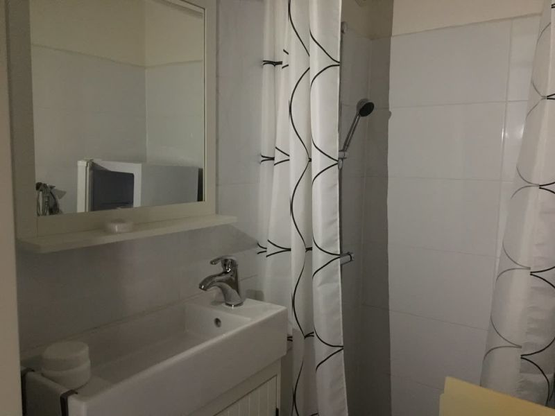 Van Hogendorpplein 2