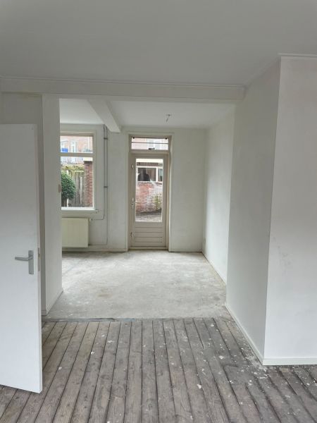 Van Leeuwenstraat 59