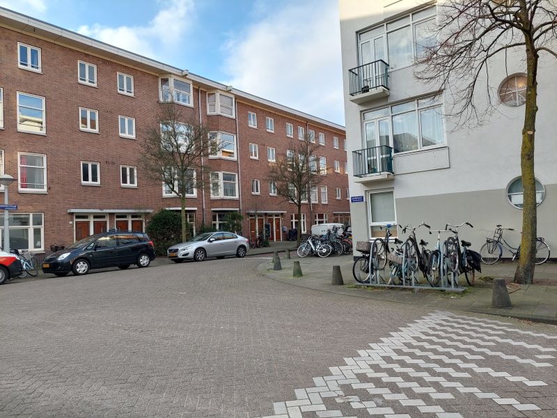 Almstraat 40, 1079 XD Amsterdam, Nederland