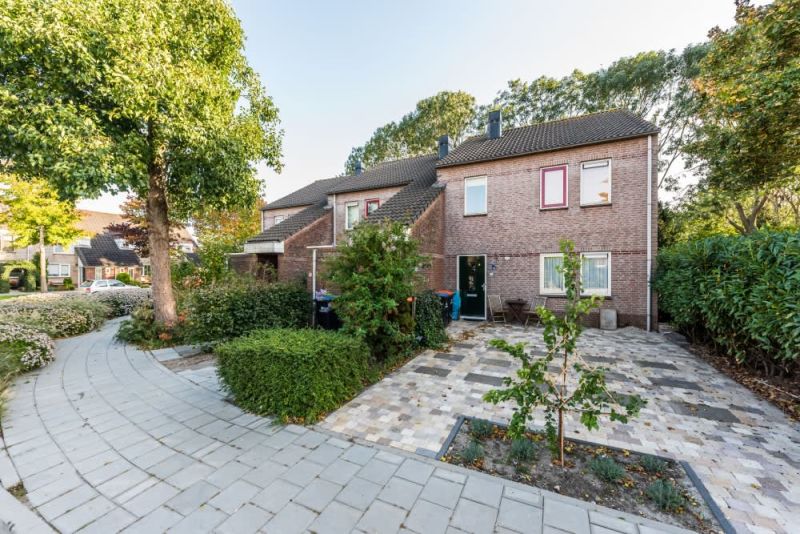 Peppelstraat 37, 2971 BD Bleskensgraaf, Nederland