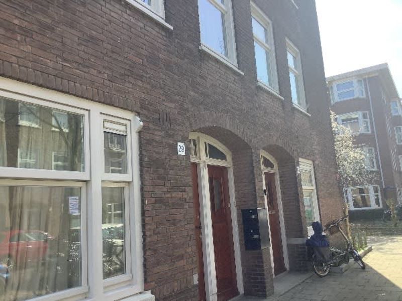 Bernissestraat 31II, 1079 ZT Amsterdam, Nederland