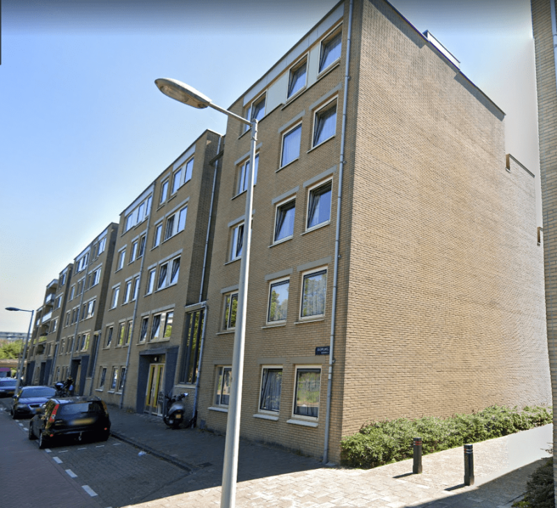 Kneppelweg 112, 1104 MD Amsterdam, Nederland