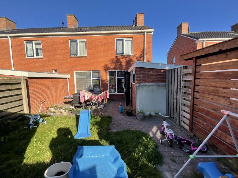 M.A. de Ruyterstraat 42