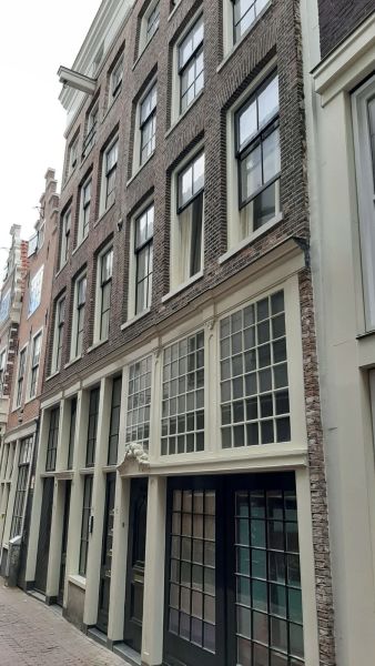 Sint Annenstraat 8C, 1012 HE Amsterdam, Nederland