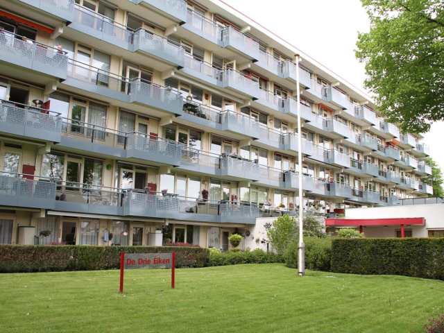 Dorpsplein 51