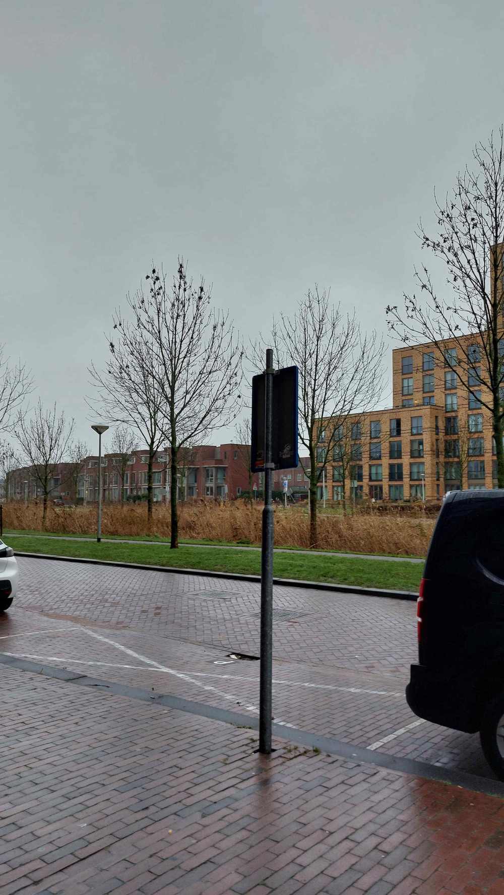 B. Merkelbachsingel 85