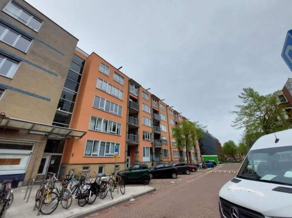 Von Zesenstraat 315D, 1093 DG Amsterdam, Nederland