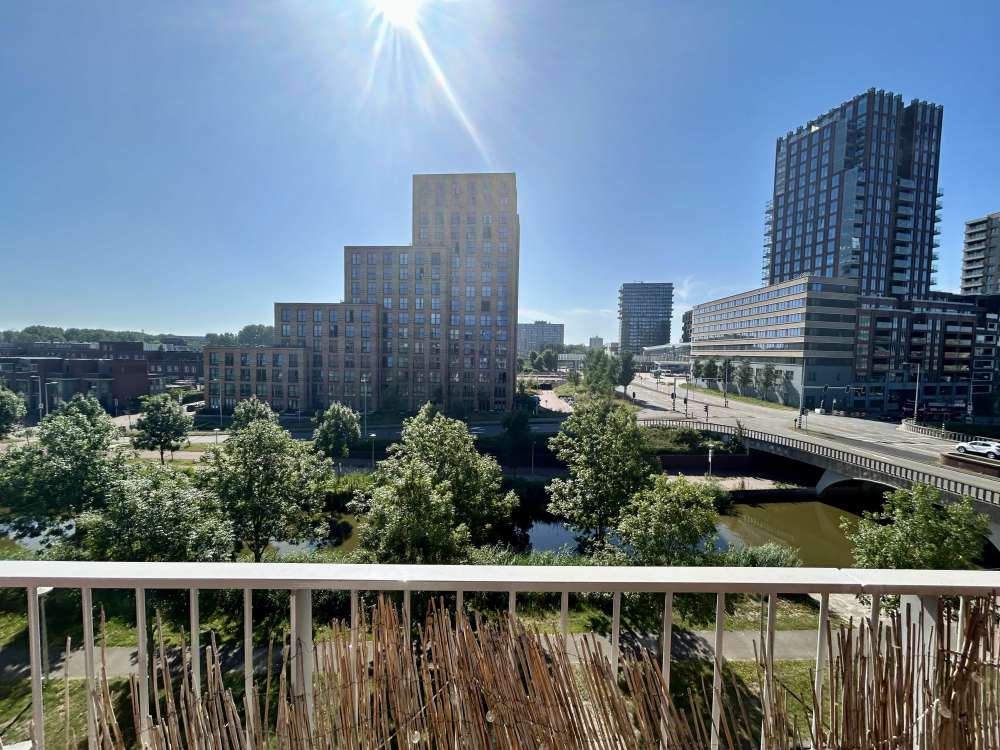 B. Merkelbachsingel 81