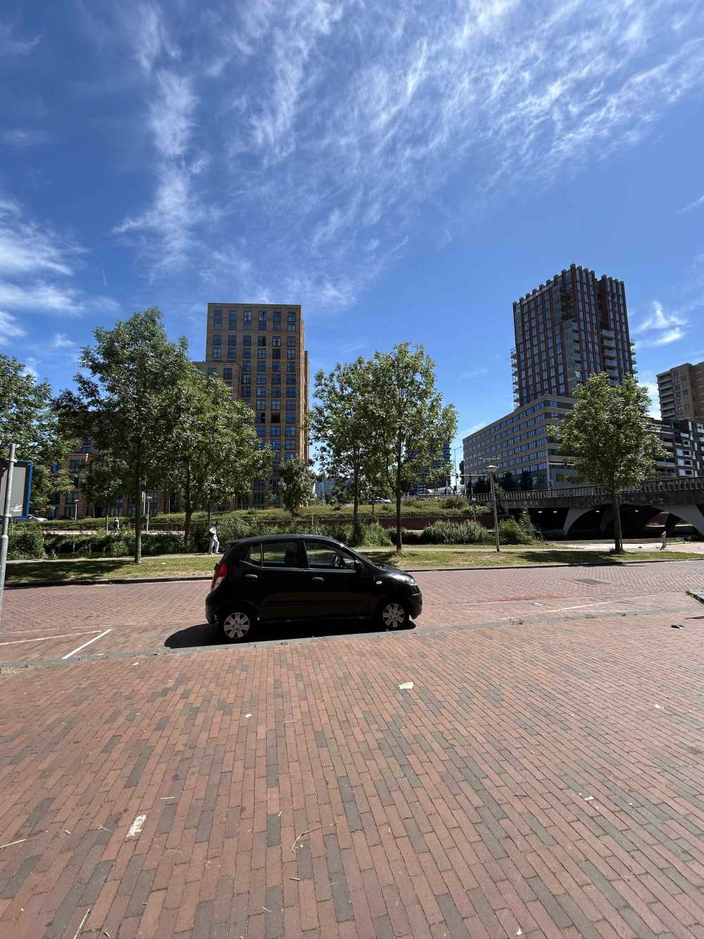 B. Merkelbachsingel 83