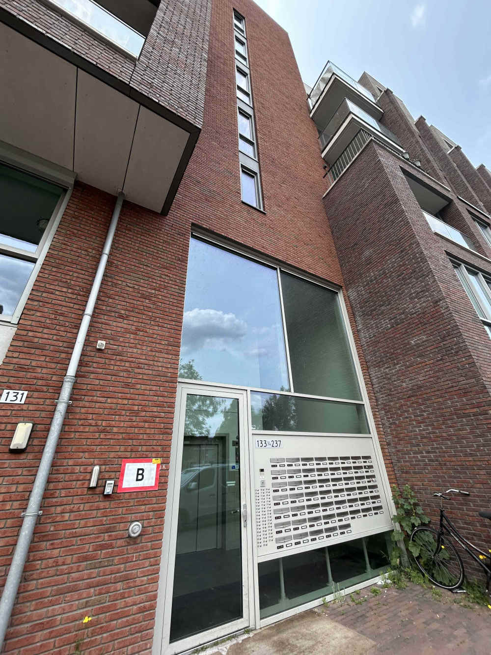 B. Merkelbachsingel 165